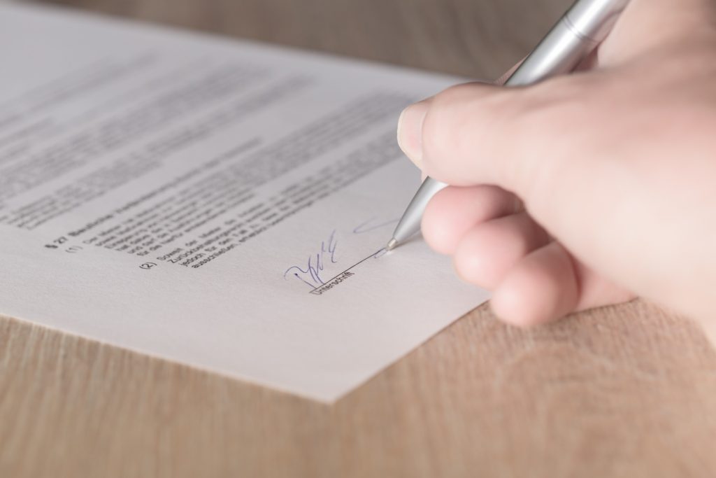 freelance writing contract mistakes